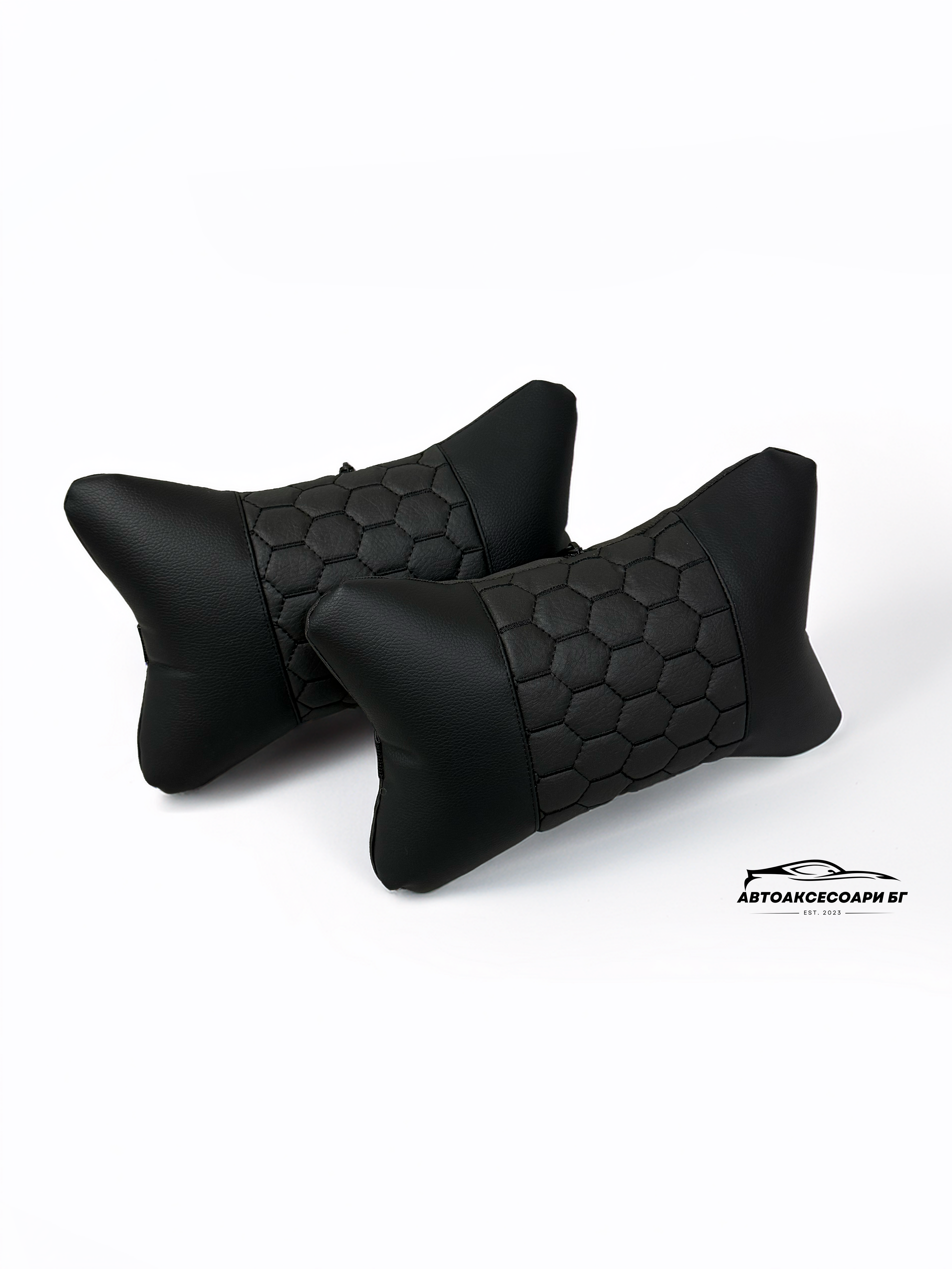 Възглавничка за комфорт и правилна стойка - Черна кожа с бродерия