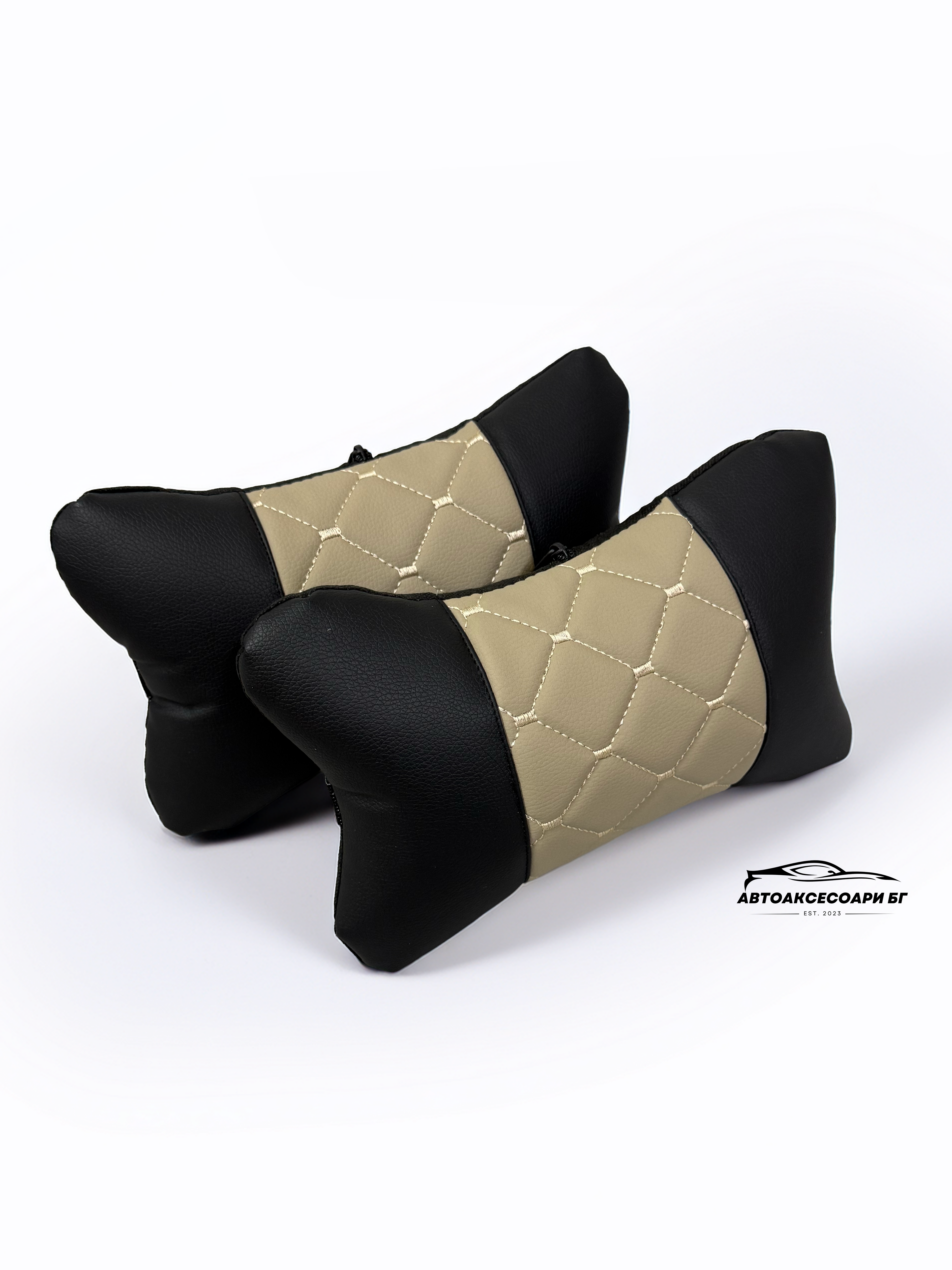 Възглавничка за комфорт и правилна стойка - Черна и бежова кожа с единична бродерия